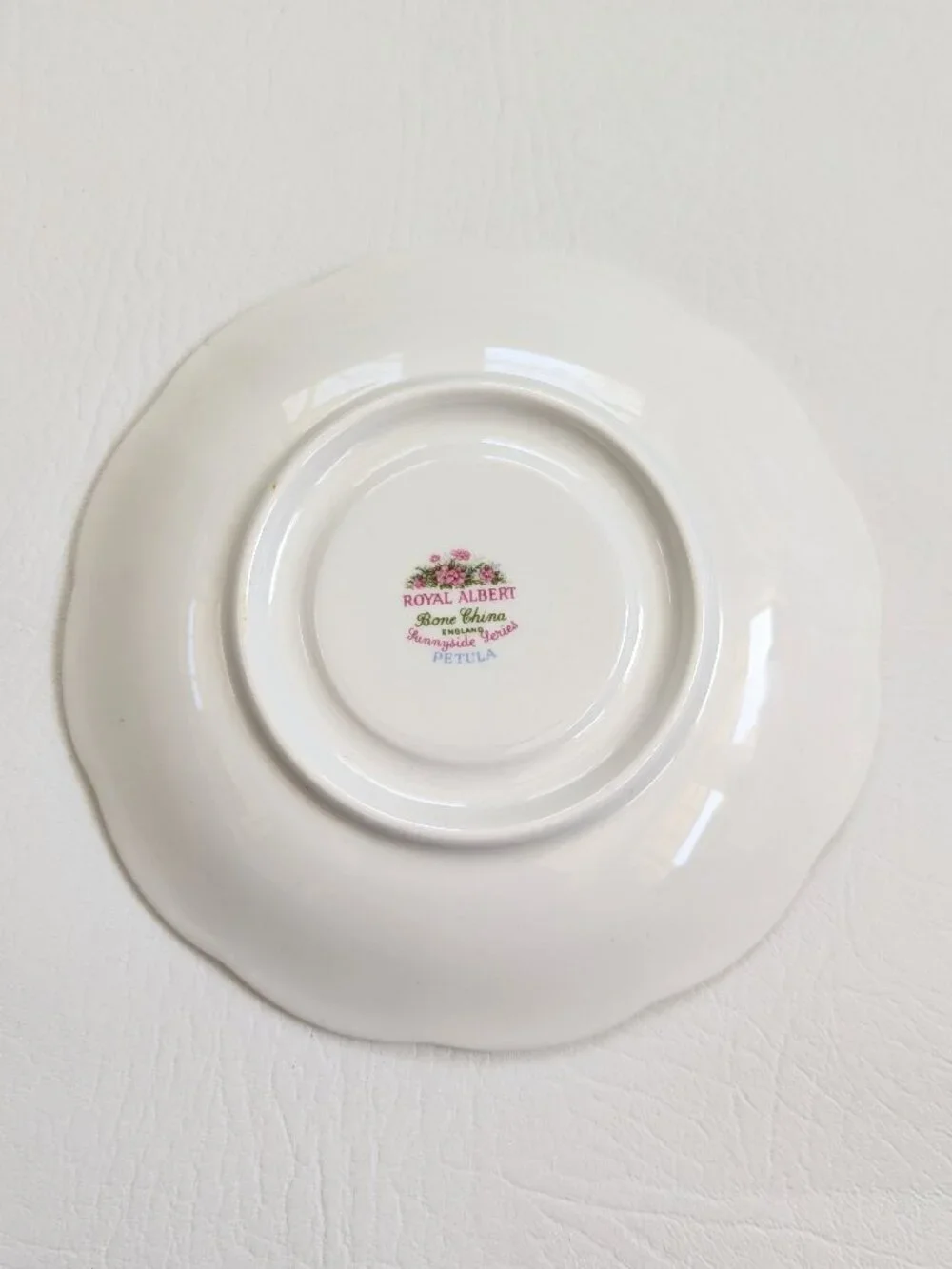 Royal Albert Sunnyside Series Petula Teacup & Saucer English Fine Bone China